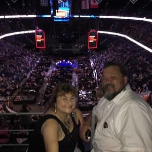 Meet your Posher, Tom